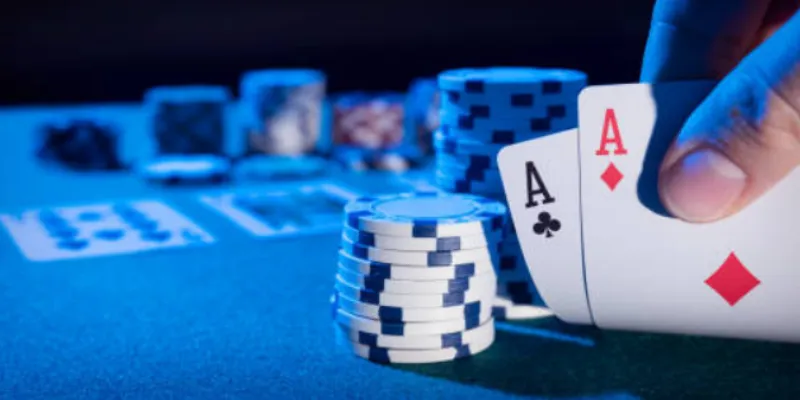 Tìm hiểu luật chơi Xì Tố tại Hi88